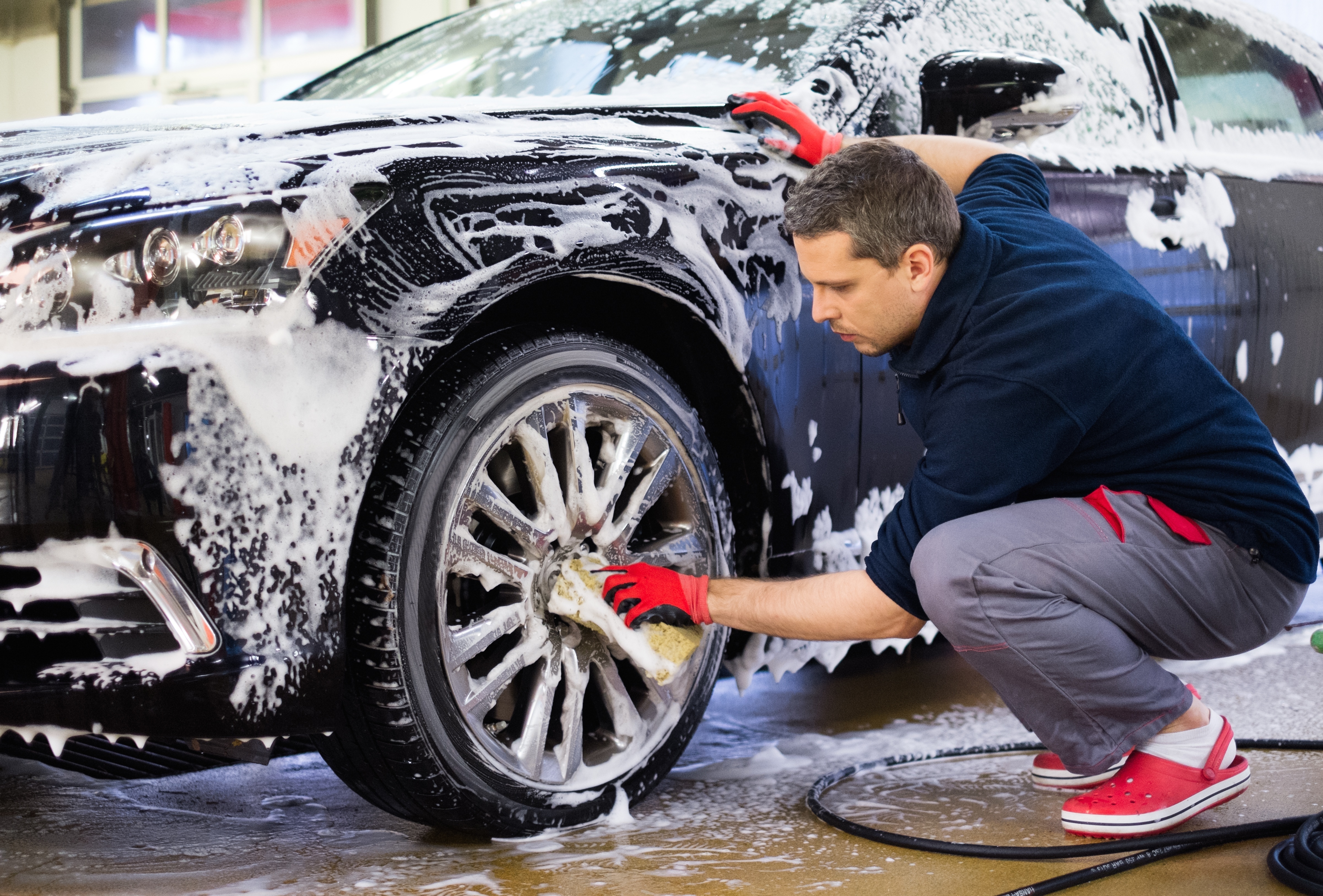 Professional wheel and tire cleaning